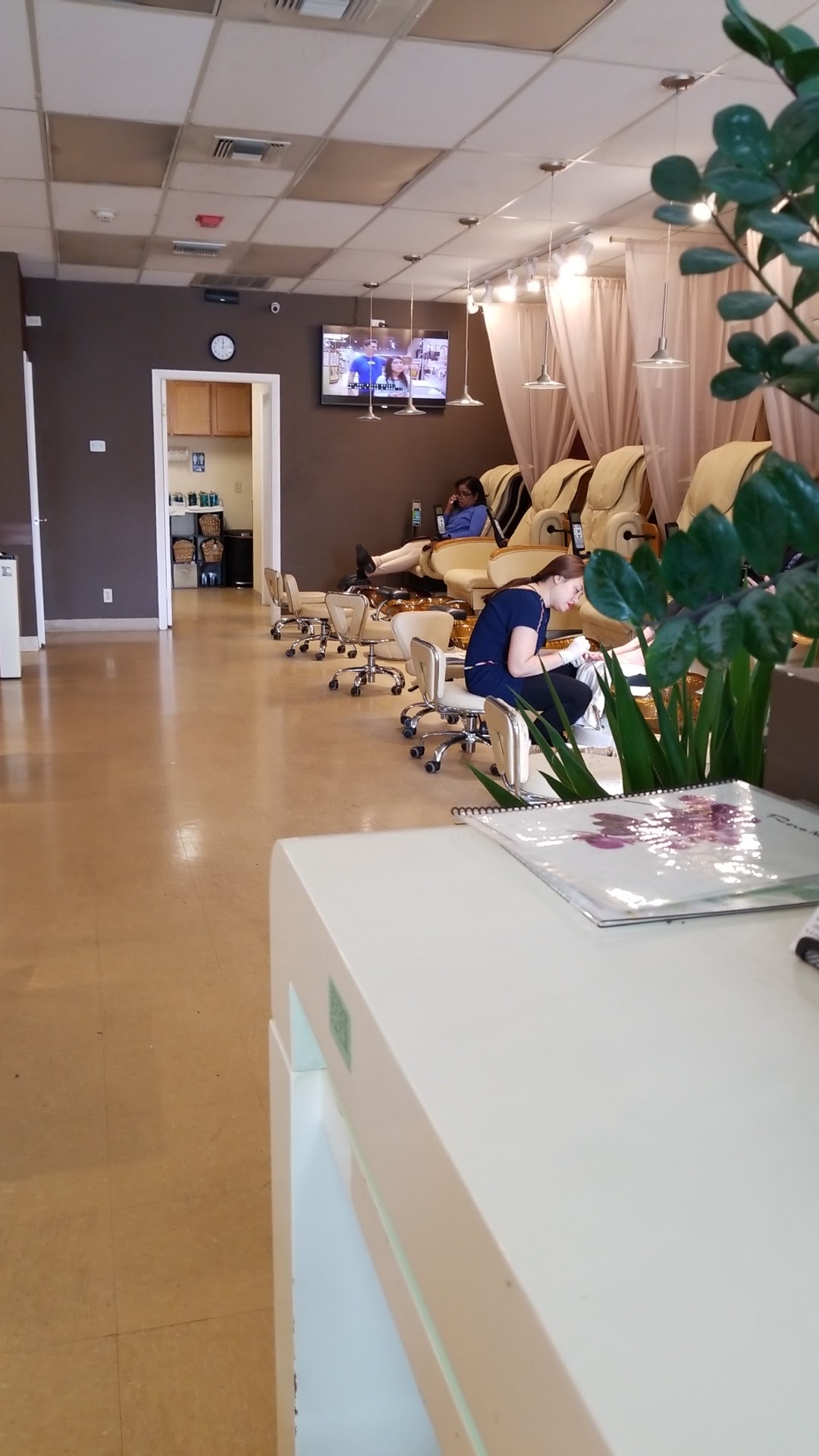 Revo Nails & Spa LLC nail work in Lakewood, Colorado