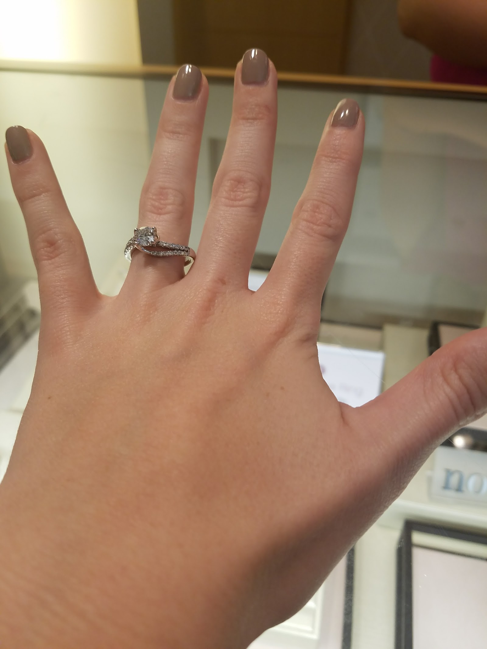 Revo Nails & Spa LLC nail photo 4
